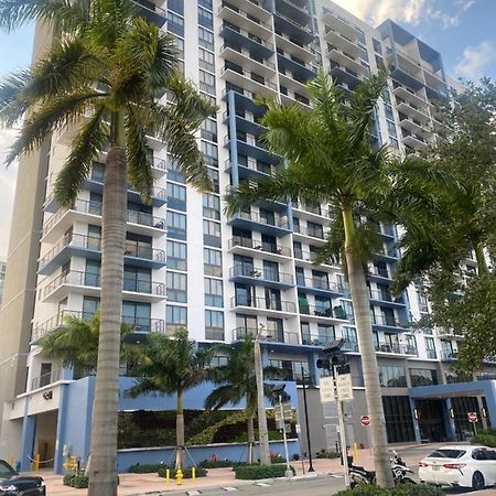 Downtown Doral, Florida. New Condo Style Resort. Luaran gambar