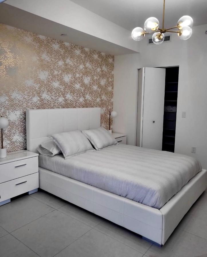 Downtown Doral, Florida. New Condo Style Resort. Luaran gambar