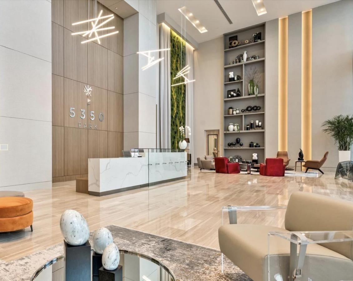 Downtown Doral, Florida. New Condo Style Resort. Luaran gambar