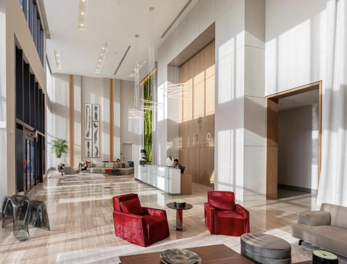 Downtown Doral, Florida. New Condo Style Resort. Luaran gambar