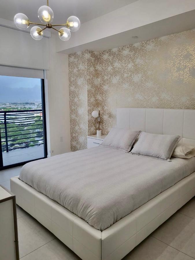 Downtown Doral, Florida. New Condo Style Resort. Luaran gambar